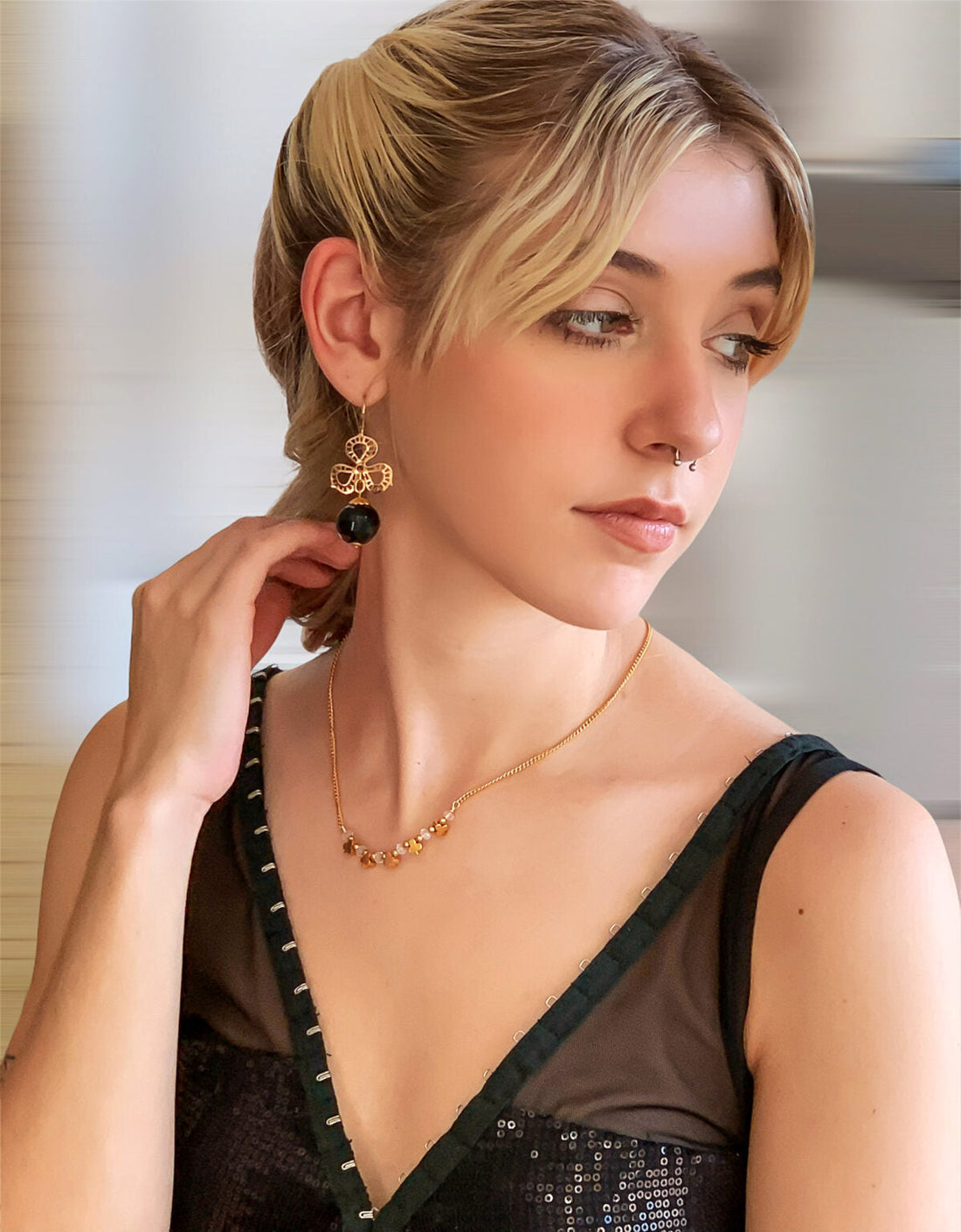 Best Summer Hairstyles for Drop Earrings | Alzerina Jewelry Alzerina Jewelry Best Summer Hairstyles for Drop Earrings | Alzerina Jewelry Alzerina Jewelry