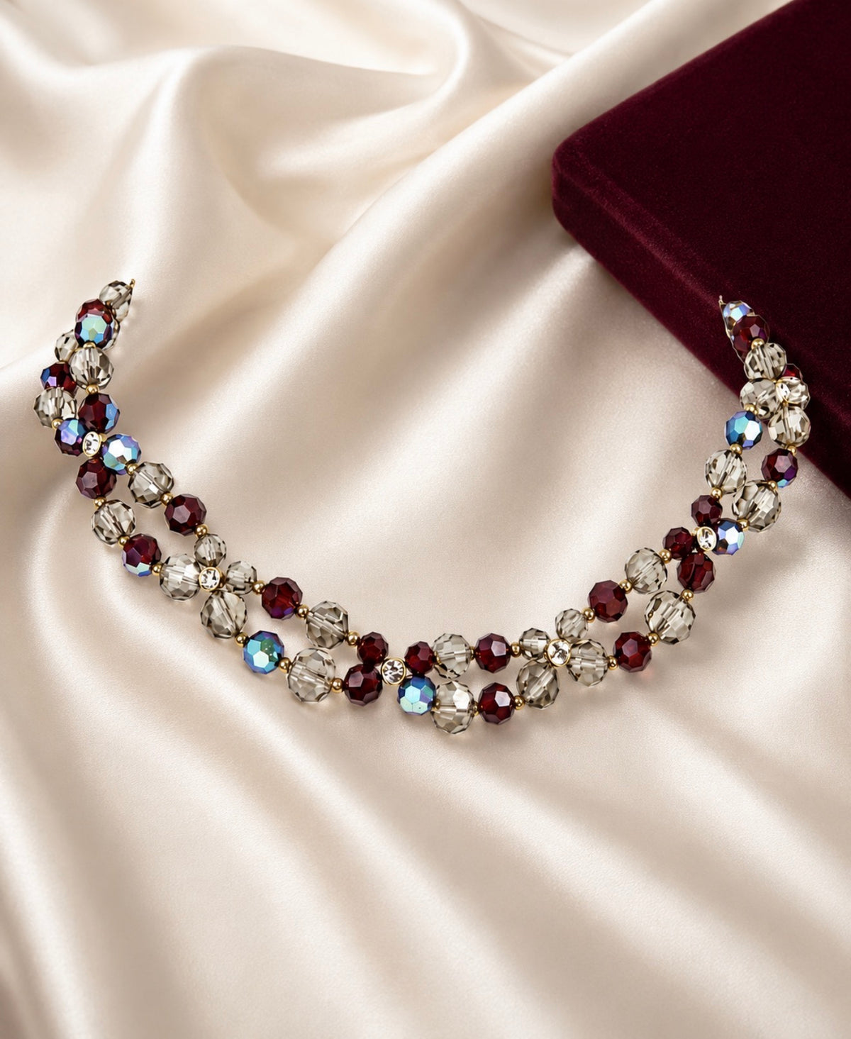 Silhouette Choker