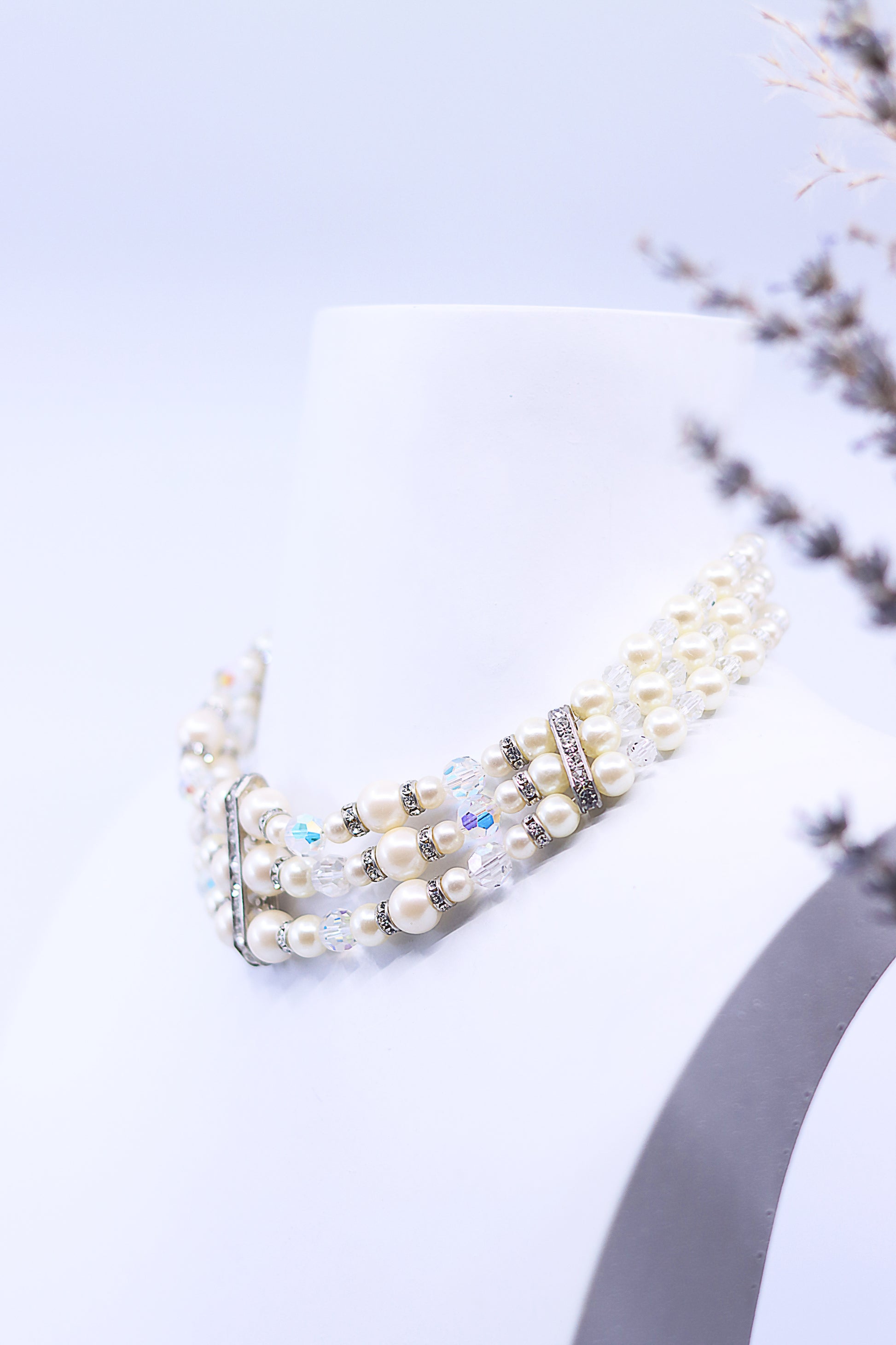 Mother of Pearl Choker - Alzerina Jewelry